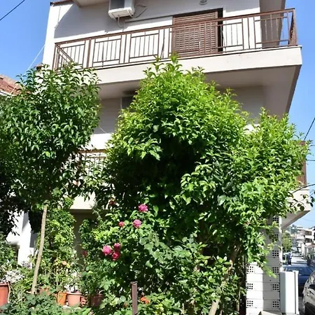 Polemarhos 10 Guest house *
